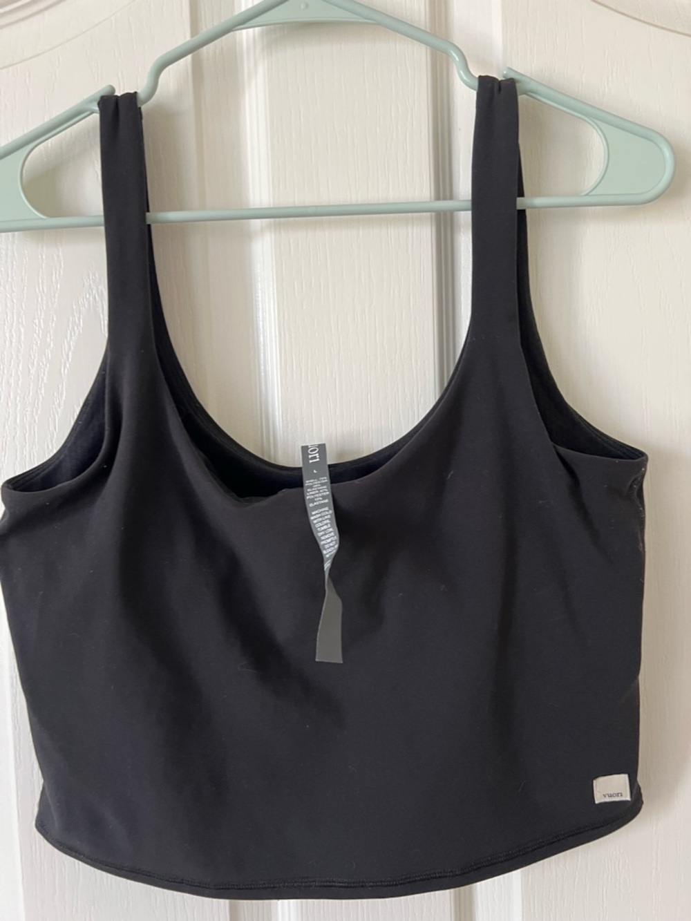 Vuori Black Cropped Tank Top with Wide Straps